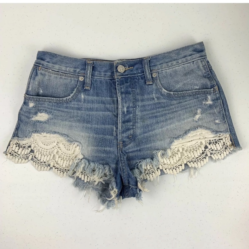 SOLD Abercrombie High Rise Festival Jean Short - Picture 2 of 5